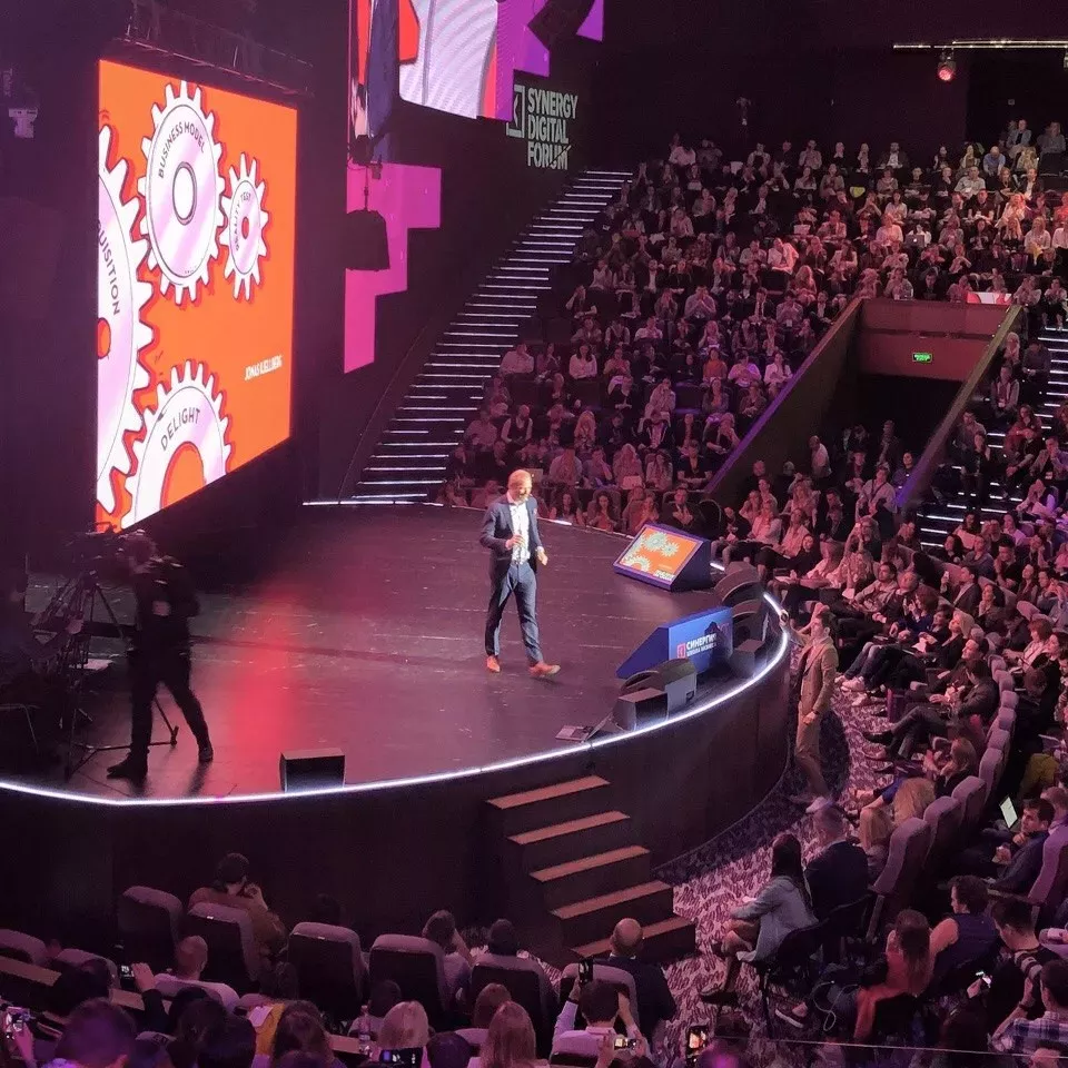 Йонас Кьеллберг Йонас Кьеллберг